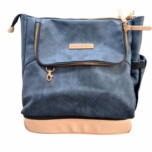 Petunia Pickle Bottom pivot diaper bag